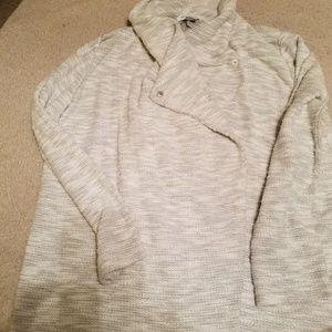 ⭐ Liz Claiborne Sweater